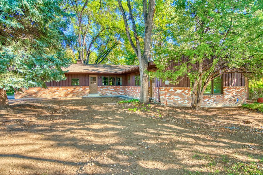 Front exterior of the one-owner home at 5511 Pioneer Road, Boulder, Colorado